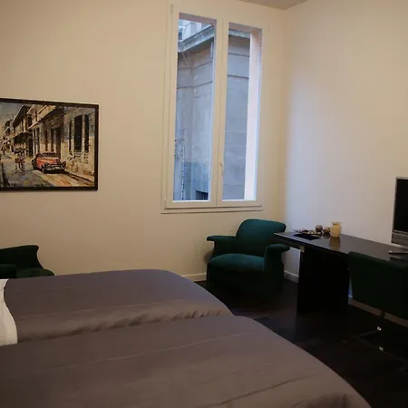 Parigi ゲストハウス 3*