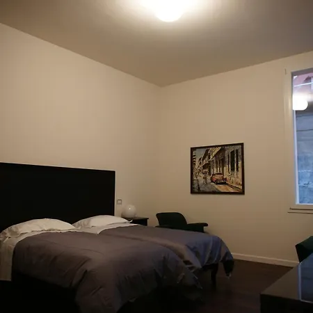 Parigi ゲストハウス 3*