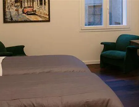 Parigi Pensión 3*