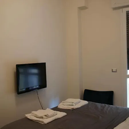 Parigi Pensión Bolonia