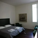 Πανσιόν Parigi 3*