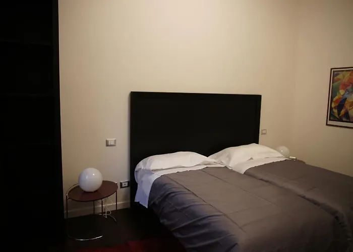 Parigi بولونيا